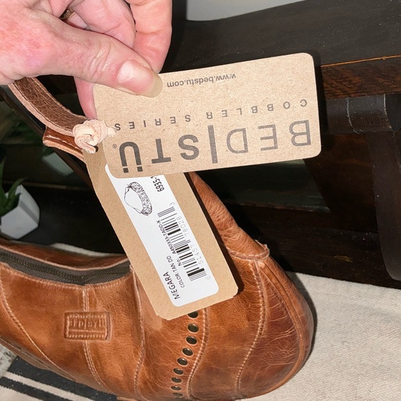 NWT Bed Stu Leather Studded Megara Shoulder Bag Hobo Tan DD MSRP $279 - Picture 3 of 12